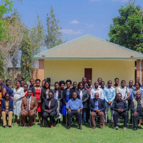2LINDE-GROUP-PHOTO-25-SEPT-CCEA-2-500×500